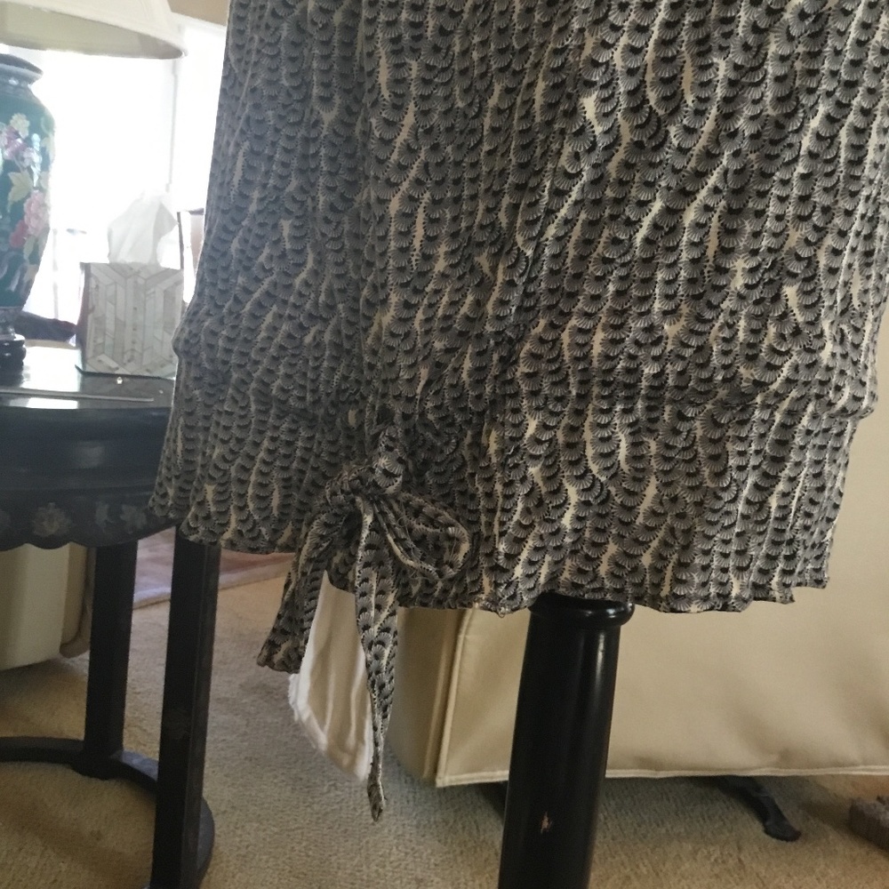 Dress - Picture 4 of 5